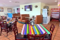Champions Inn - 2-Star