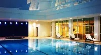 Regency Park Hotel, Health Club & Spa - Yüzme Havuzu
