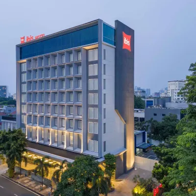 Ibis Jakarta Raden Saleh Hotels near Cikini Hospital