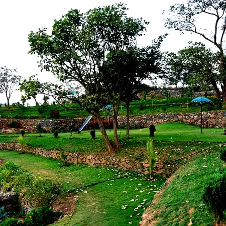Toppers Corner-A Boutique Garden Resort