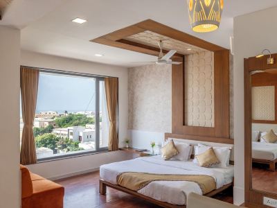Manek the Ocean View