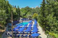Hostel & Glamping Santa Fortunata - parking