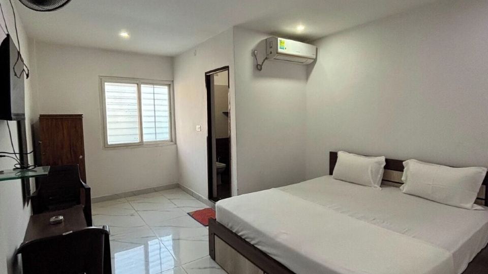 SLV ROYAL RESIDENCY HOTEL