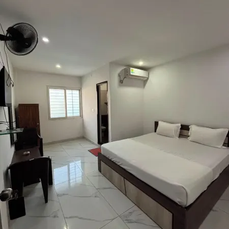 SLV ROYAL RESIDENCY HOTEL
