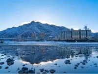 Juhachiro Hotels near Mount Kinka