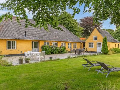 "Ilsa" - 9.8km from the Sea