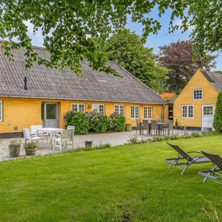 "Ilsa" - 9.8km from the Sea