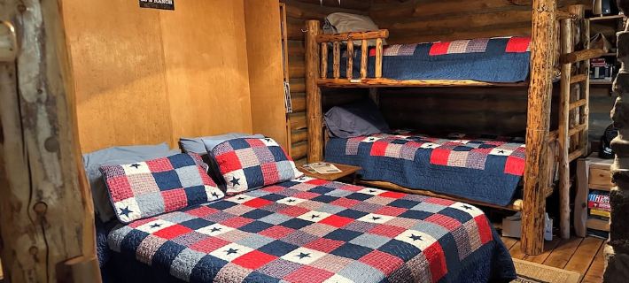 CJs Ranch RV and Tent Sites, with Log Cabin Hotels in Las Animas County
