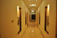Diplomat Hotel Islamabad - Parkplatz