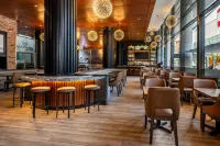 Embassy Suites by Hilton Montreal - bar