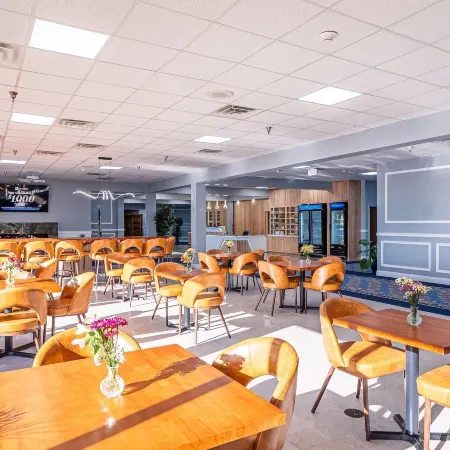 Holiday Lodge Hotel and Conference Center