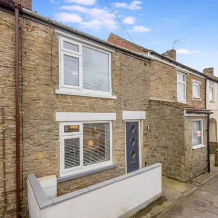 Stylish 2 Bedroom in Bishop Auckland With Parking