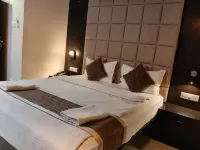 Hotel Magnum Inn - parking
