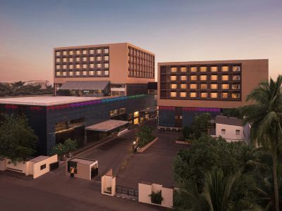 Le Meridien, Surat