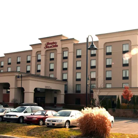 Hampton Inn & Suites by Hilton Laval