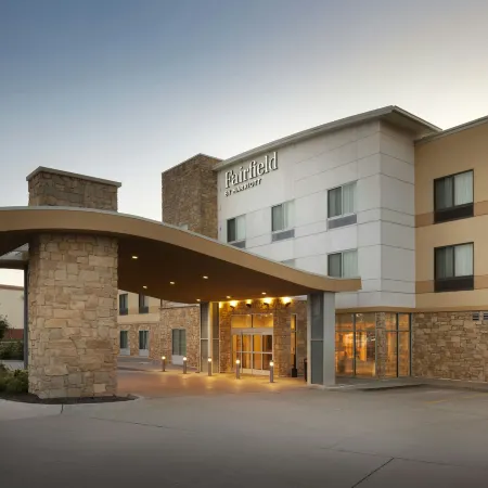 Fairfield Inn & Suites Lincoln Southeast