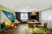 Spark by Hilton Norfolk - Bãi đậu xe