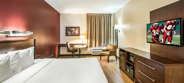 Red Roof PLUS+ Austin South – Airport Hoteles en Austin