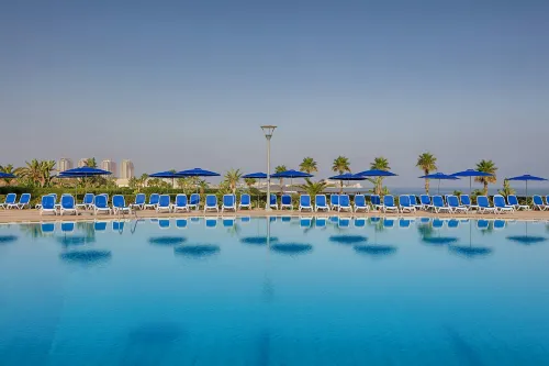 Sheraton Club des Pins Resort - Parking