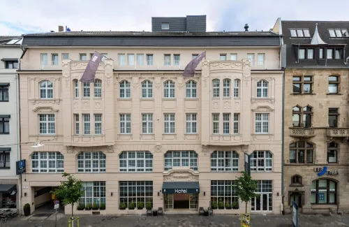 Leonardo Boutique Hotel Düsseldorf - Bãi đậu xe