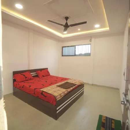 Shree Apex Resort فنادق في سولابور