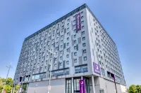 Premier Inn London Gatwick Airport (North Terminal) Hotel - parking