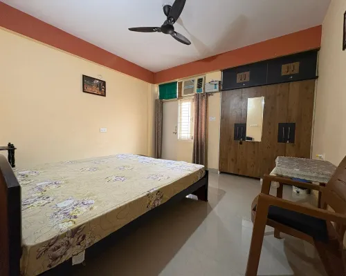 RR Homestay โรงแรมใกล้อาชูล ชาร์มา