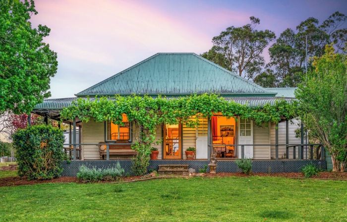The Ultimate Family Farm Getaway Minutes from Town Barrington Tops