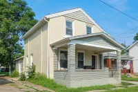 4 Mi to Cedar Point: Main House w/ Fenced Yard - キッチン