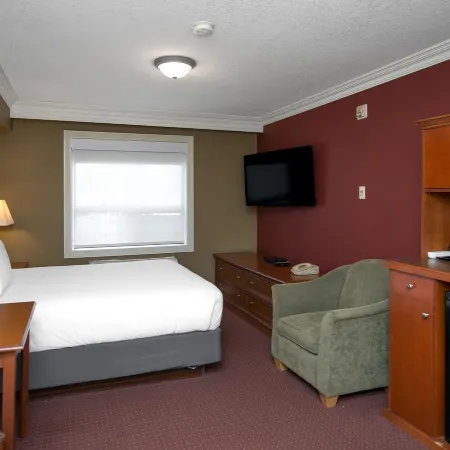 Lakeview Inns & Suites - Edson Airport West