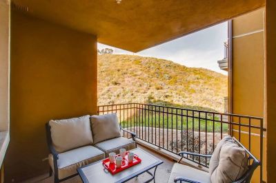 View from Hotel #1 Location - Fast Wifi - Work Area - 2Br/2.5 Bath - Free Parking (FV1) Photo