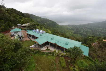 Miraya Hotel Отели в г. Панчгани