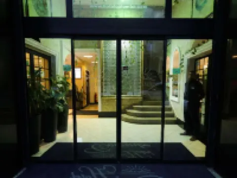 Best Western Hotel Colombe オランのホテル