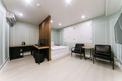Gyeongsan Love Way Hotels near Gyeongsan Station