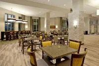 Hampton Inn & Suites Minneapolis/Downtown - breakfast