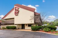 Red Roof Inn Detroit - Plymouth/Canton فنادق في Plymouth