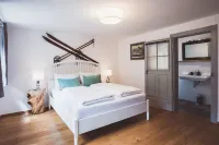 샬레 암 조넨항 오베르트라운 호텔