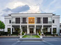 Aruntara Riverside Boutique Hotel Hoteles cerca de Puente de Mengrai