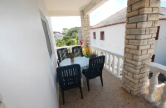 Apartment Maris with Nice Sea View
