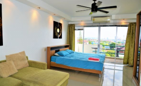 Pattaya Plaza Condotel Large Studio Apartment Sukhumvit