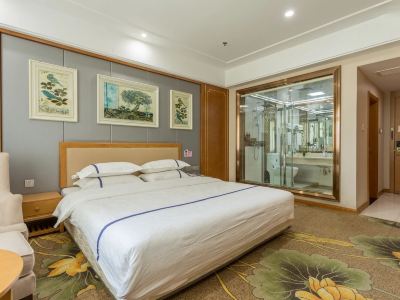 Jiutong International Hotel (Lianyungang Station Yanhe Lane)