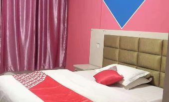 Xinzheng Hanfei Hotel (Golden Avenue store)