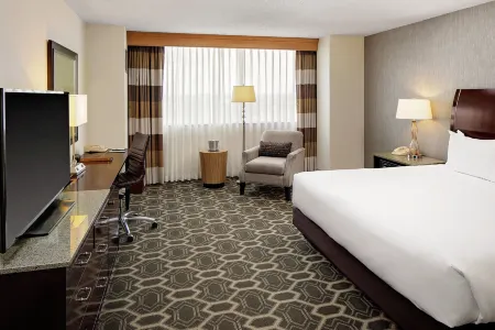 DoubleTree by Hilton Hotel Tulsa Downtown