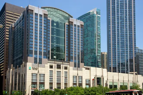 Embassy Suites by Hilton Chicago Downtown Magnificent Mile