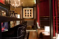 Drake Longchamp Hotels in Cologny