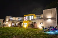 Pyeongchang Dog Millie Pension (Dog Park, Sauna, Cafe) 芳林面住宿飯店