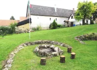 Small Village, Small Guest House, Wine and Relax in Wineregion Neszmely 7682  호텔