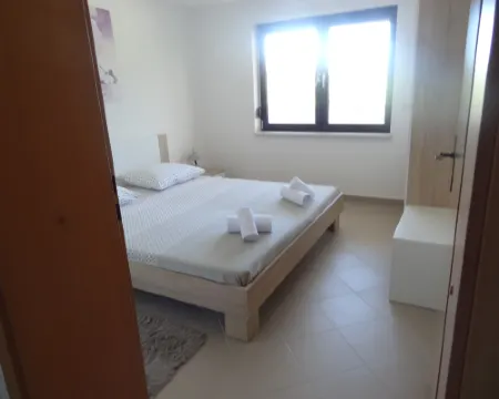 Ilsad Apartments. Apartment with Pool 80 Meters from Sea. Great Location. 德萊克酒店