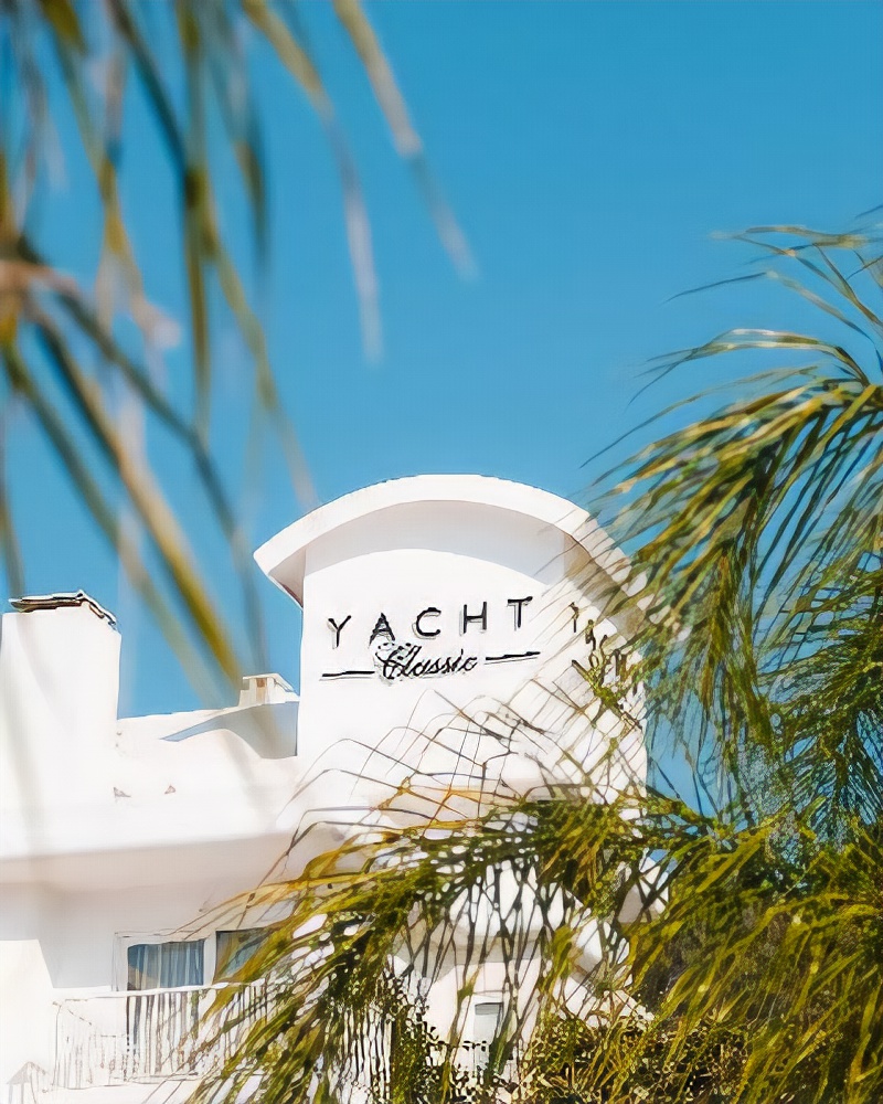 Yacht Classic Hotel- Boutique Class