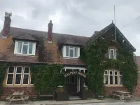 Halfway House Inn Country Lodge